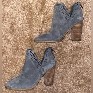Vince Camuto Fileana Gray Suede Cut Out Ankle Booties Size 6 1/2